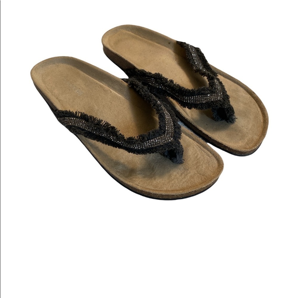 Maurices sandals between the toe style distressed look with rhinestones Size 8